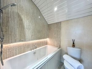 Photo 24- click for photo gallery